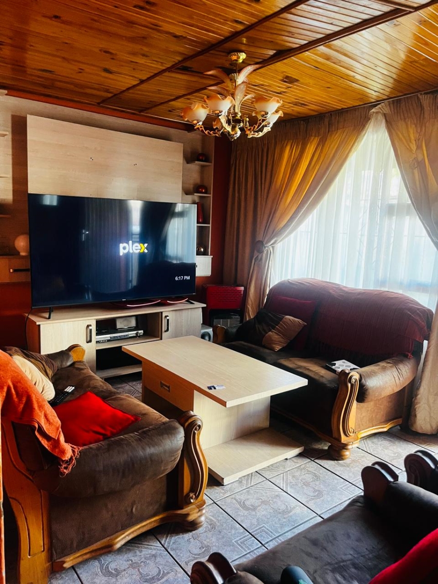 5 Bedroom Property for Sale in Mdantsane Nu 17 Eastern Cape